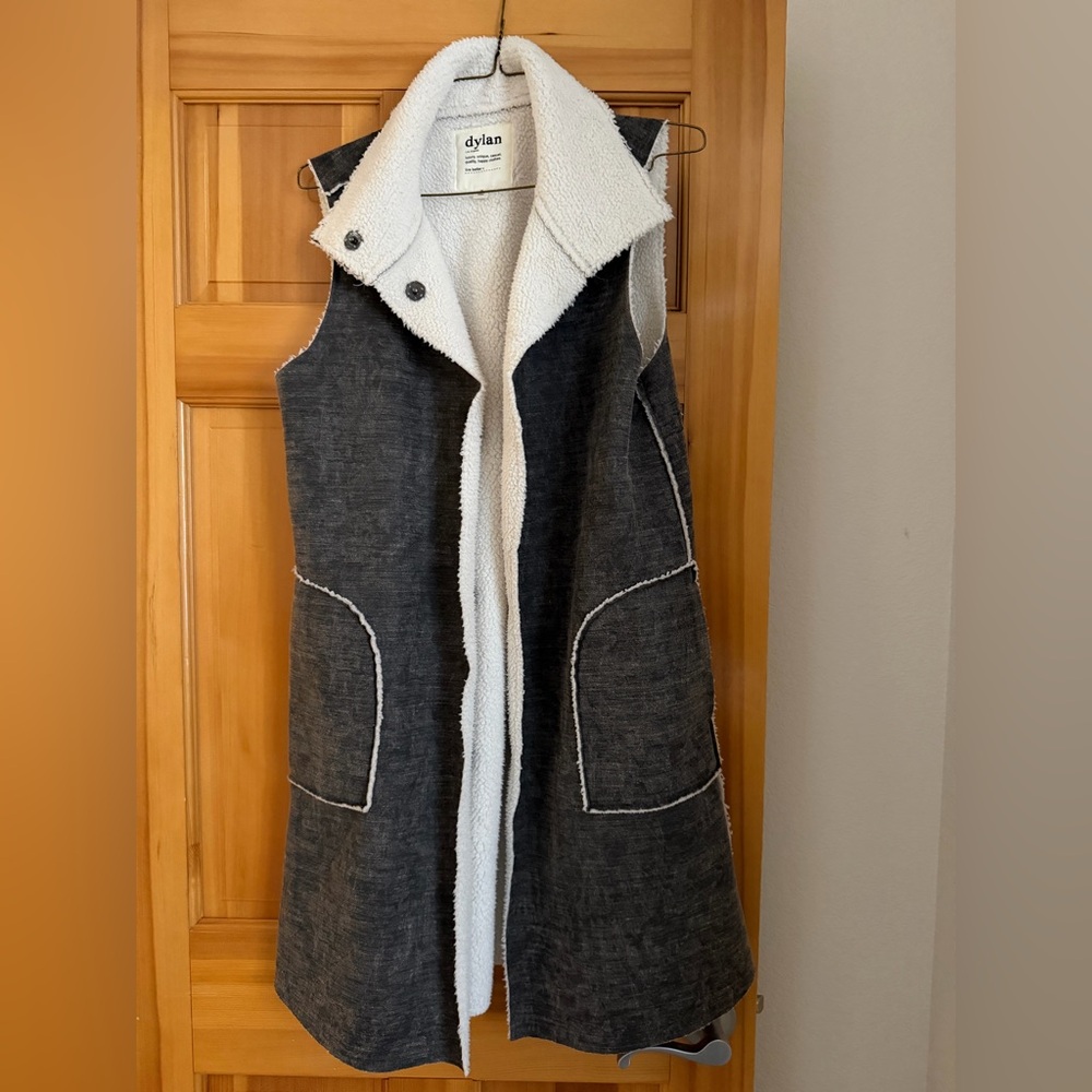 Dylan Los Angeles Faux fur shearling Women's Charcoal long Vest